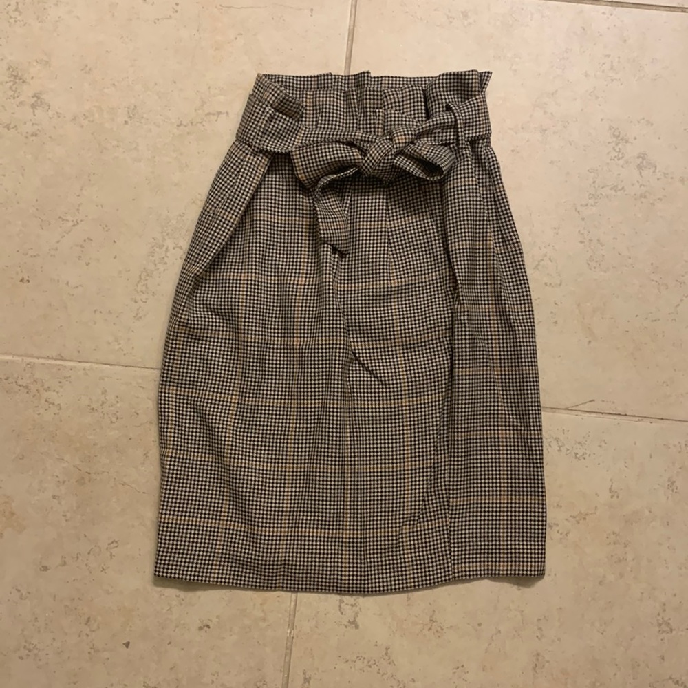 H & M plaid skirt